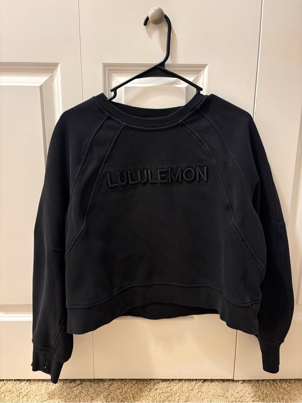Lululemon Black Crewneck Sweatshirt
